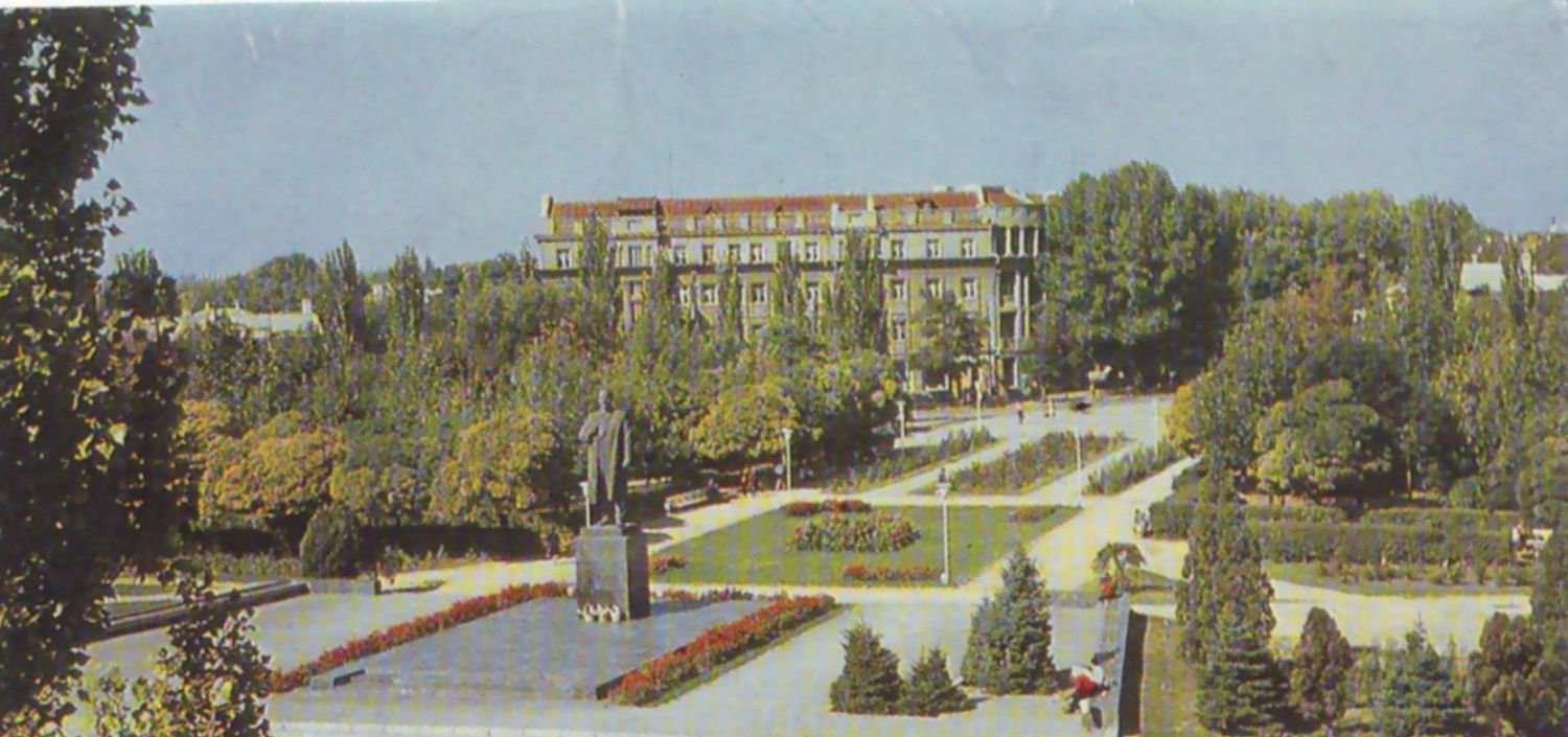 Таганрог. Октябрьская площадь. Фотография 1989 г.