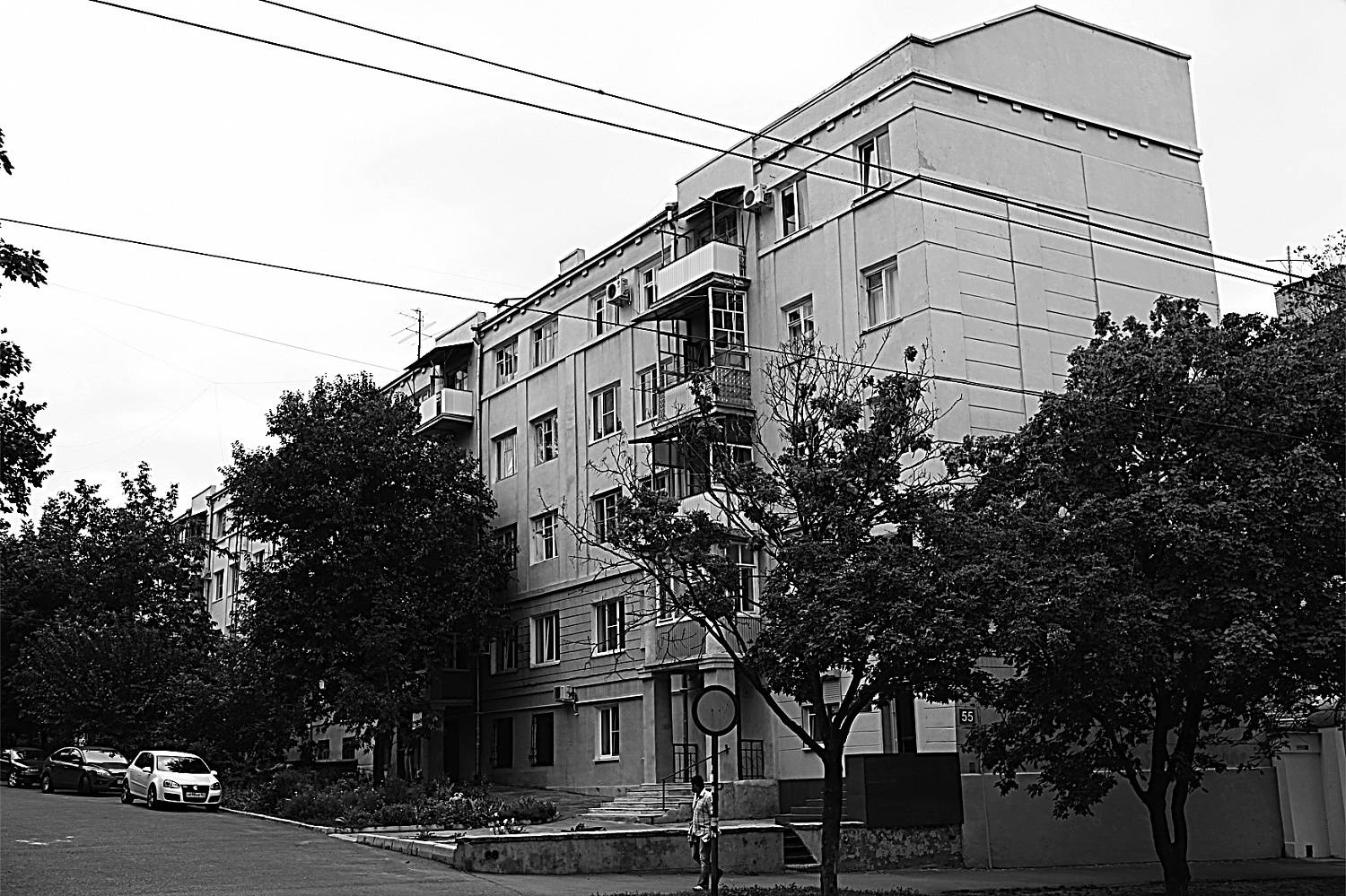 Таганрог. Ул. Фрунзе, 55. Многоэтажный жилой дом «Новый быт»